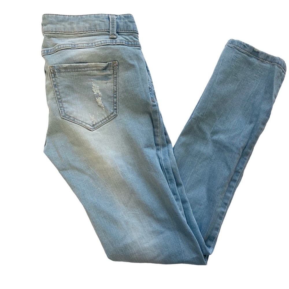 Forever 21 Distressed Lightwash Stretch Skinny Jeans 28